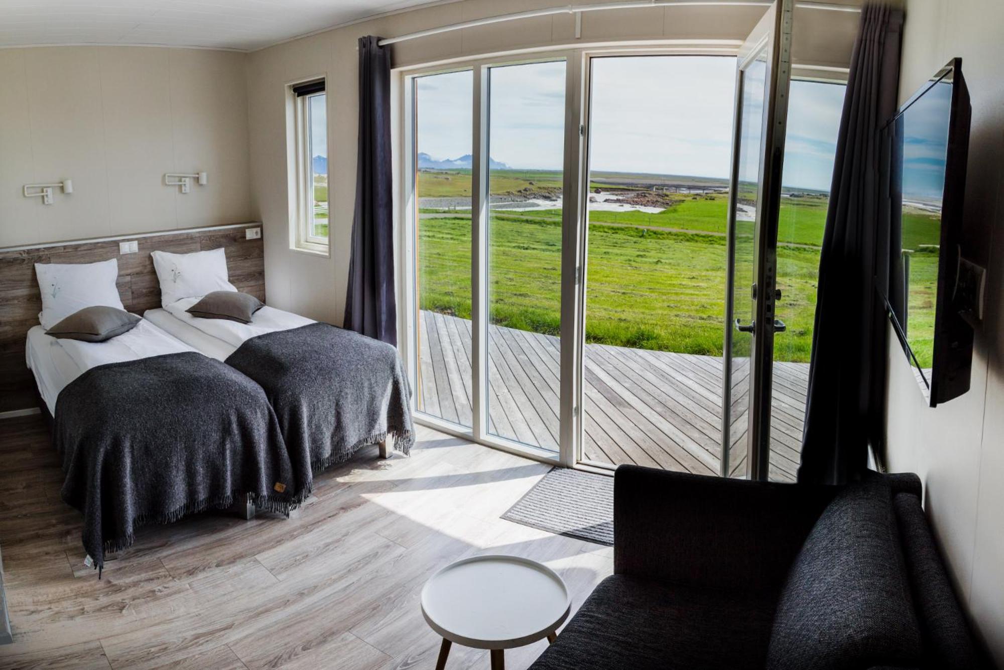 Guesthouse Skalafell ภายนอก รูปภาพ